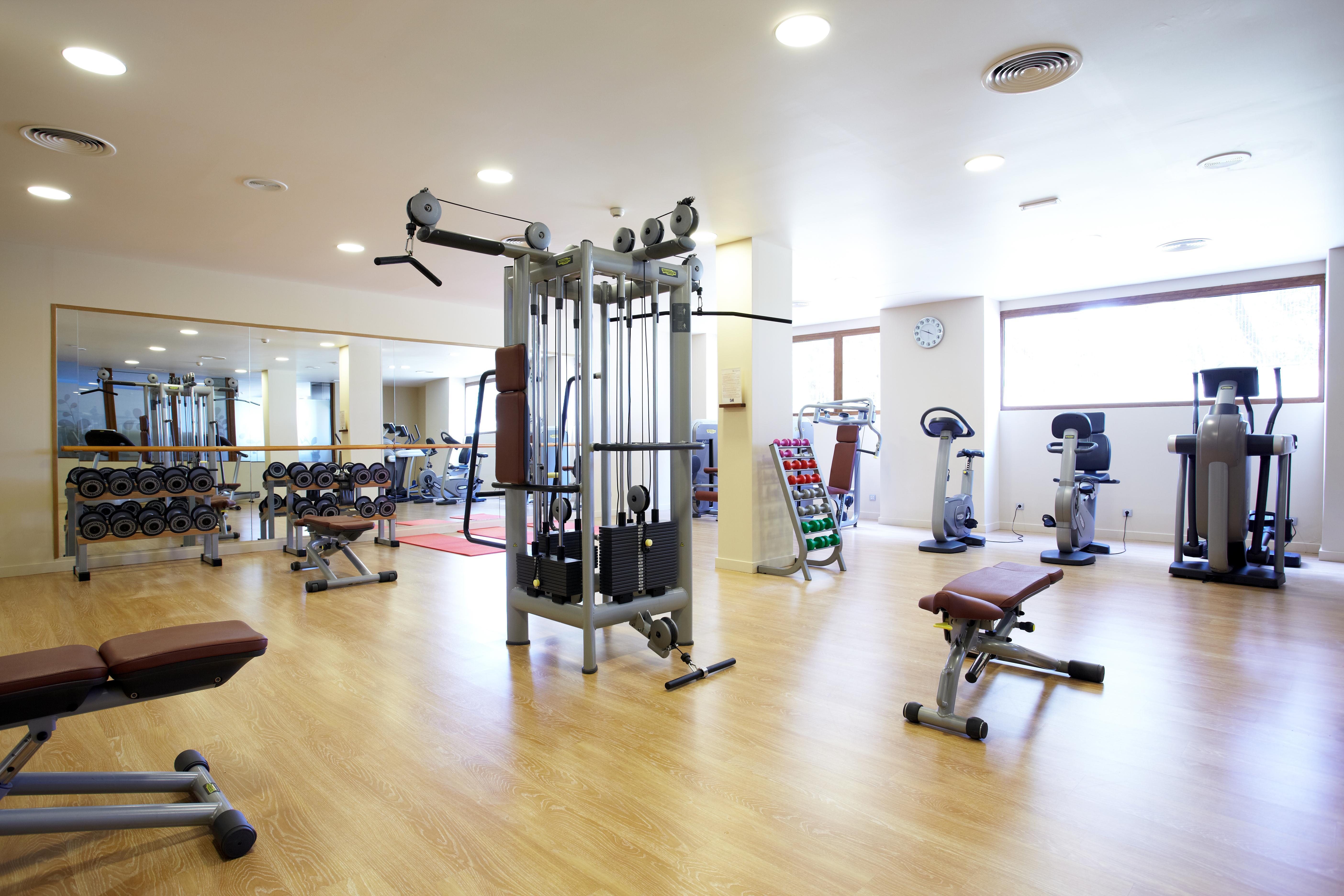 Grupotel Parc Natural & Spa Playa de Muro  Dış mekan fotoğraf A gym in a hotel