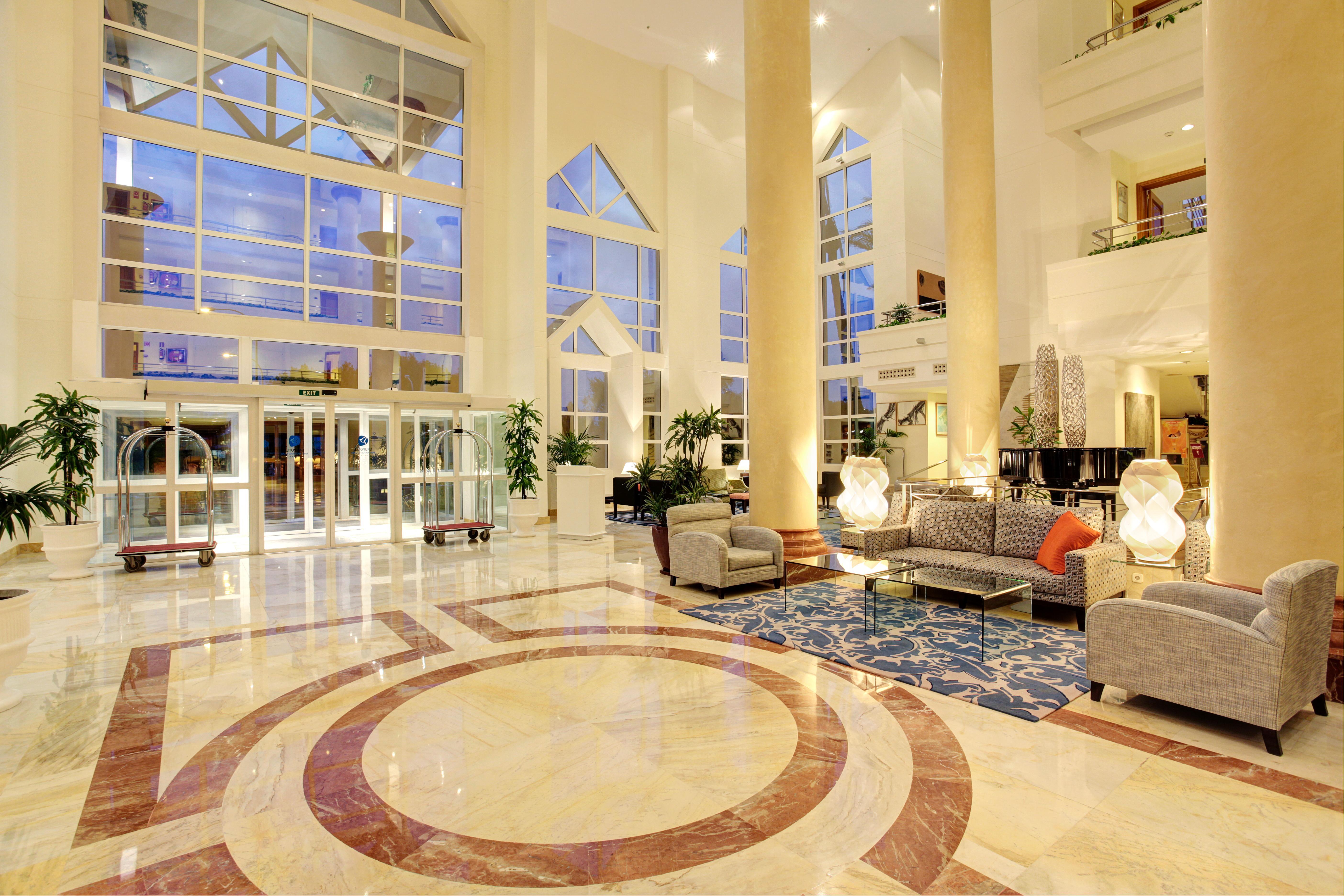 Grupotel Parc Natural & Spa Playa de Muro  Dış mekan fotoğraf Lobby